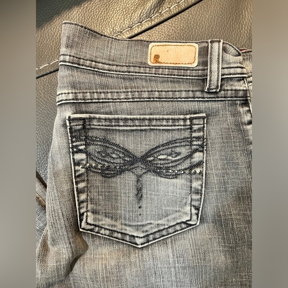 Glo Grey Wash Denim Jeans, size 9. Retro, BellBottoms, 5 pocket style Vintage - Picture 3 of 9